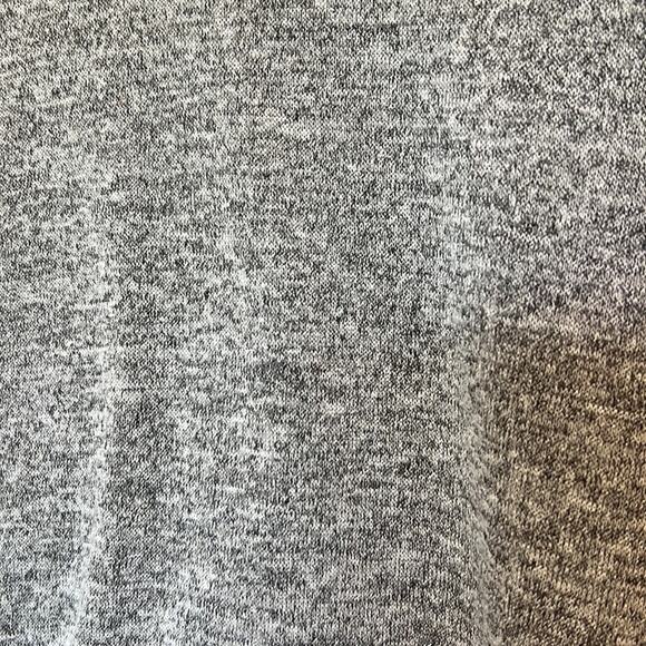 Express One Eleven “Essential” Heathered Gray Long Sleeve Basic Tee - Picture 3 of 10